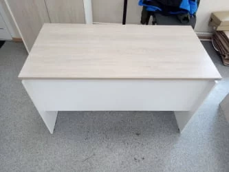 Стол прямой Deka ЛДСП каркас 75.06.12 Дуб Сантана светлый/Белый