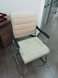 Кресло посетителя Бюрократ CH-994AV/Ivory (Б)