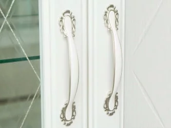 Шкаф для посуды в гостиную Тиффани 600.09