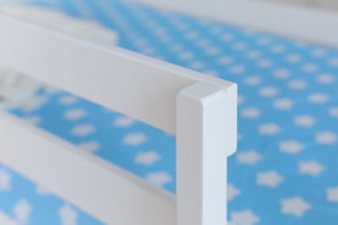 Кровать-домик двухъярусный белый с ящиками