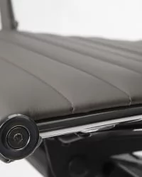 Офисное кресло для руководителей DOBRIN CLARK Серый