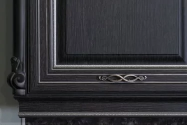 Шкаф кухонный 450 Италия ЛД 275.336.000 Черный Дуб темный