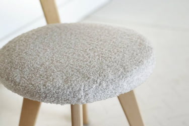 Детский стол со стульчиками Единорожка MK-0020 Белое дерево/белый (плюш)