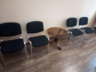 Круглый стол из стекла Лорд Средне-коричневый