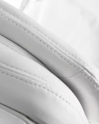 Офисное кресло для руководителей DOBRIN LYNDON Белый