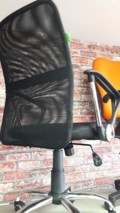 Кресло оператора Riva 8075 Черный (БЛ)_1