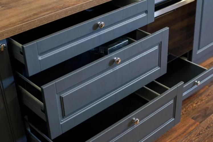 Тумба кухонная 400 с 3 ящиками ЛЮКС (5) Мокка ЛД 274.180.000.136 Черная Дуб фактурный антрацит_1