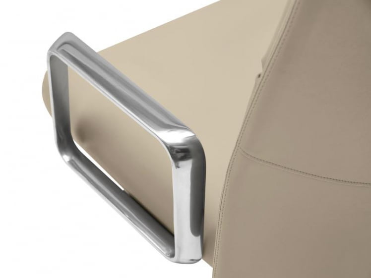 Кресло Newman A2415 Светло-бежевый_7