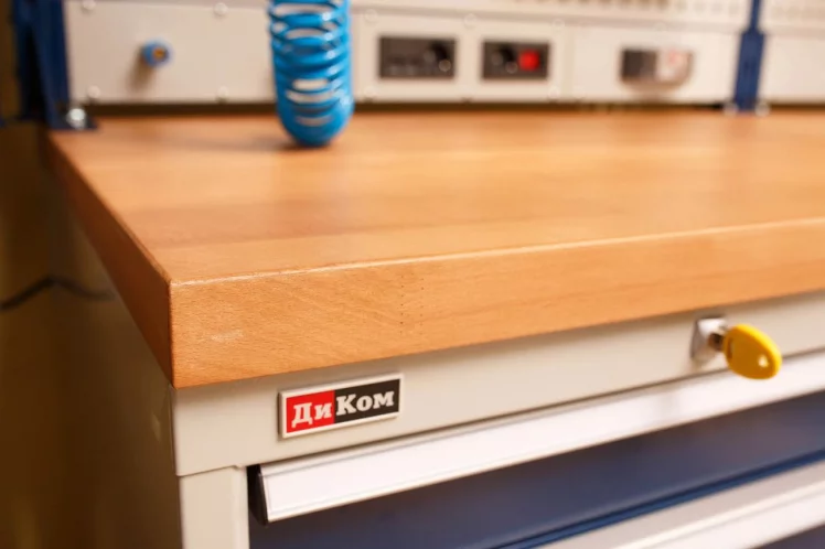 Верстак ВС-200-06 Бук + Экран ВС-200-Э1_4