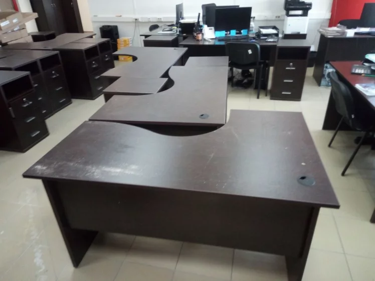 Стол эргономичный правый TRD29625301 Темный дуб_4