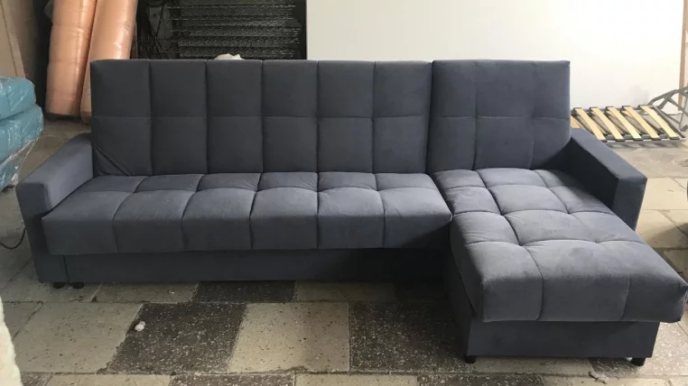 Диван Эльбрус с оттоманкой и подлокотниками на пружинном блоке_0