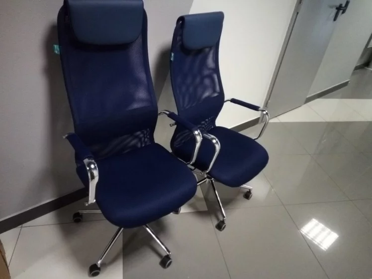 Кресло руководителя Бюрократ KB-9N/DB/TW-10N Синий TW-05N TW-10N_6