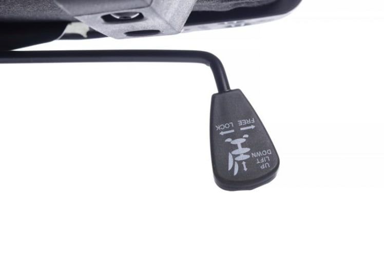 Кресло Ик Рв РCХ 8989 Черный пластик/Серый / Iq Rv RCH_9