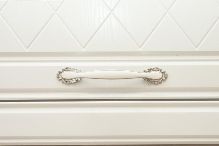 Шкаф-витрина кухонный (с системой плавного закрывания) Тиффани 19.80.1_2