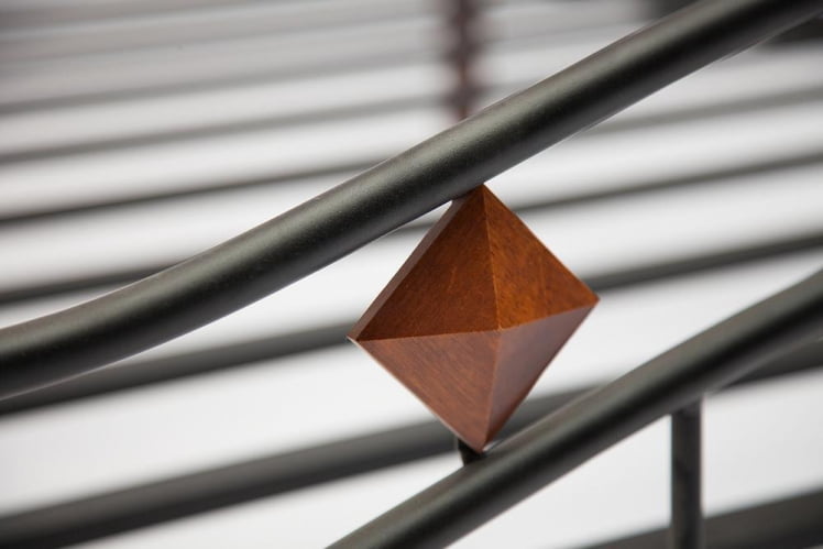 Кровать AT-126 дерево гевея/металл, 160*200 см (Queen bed), красный дуб/черный_3